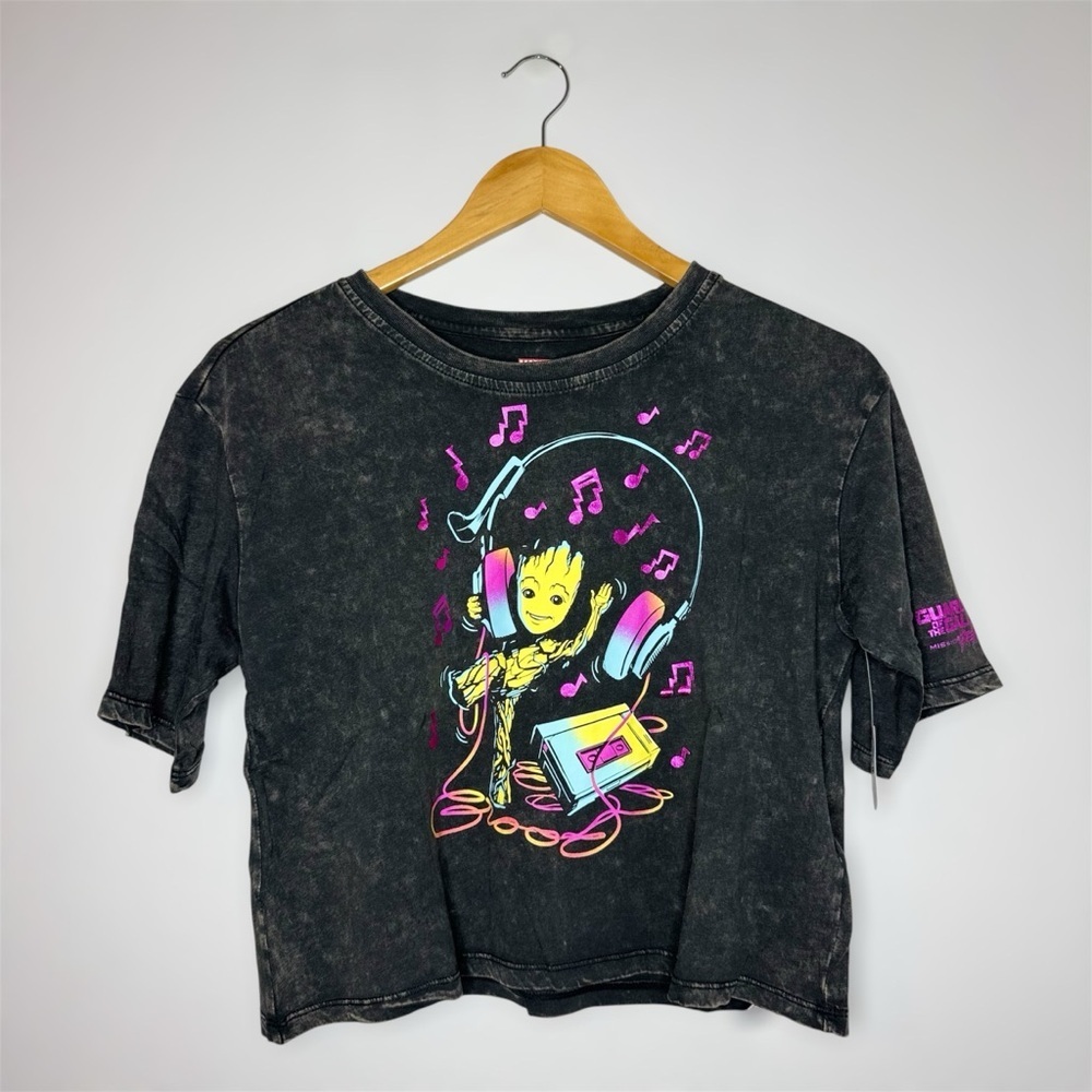 New Disney Marvel Guardians Of The Galaxy Graphic T-Shirt with Music Design